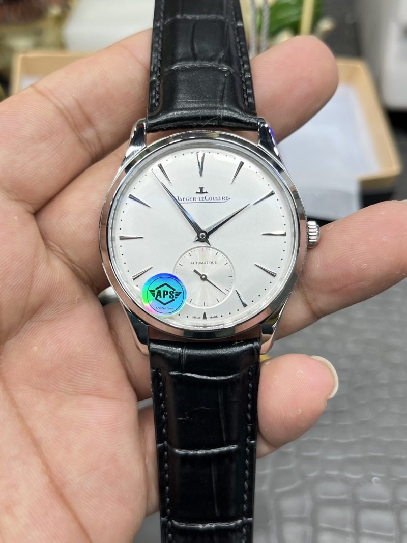 Jaeger-LeCoultre Master/39mm