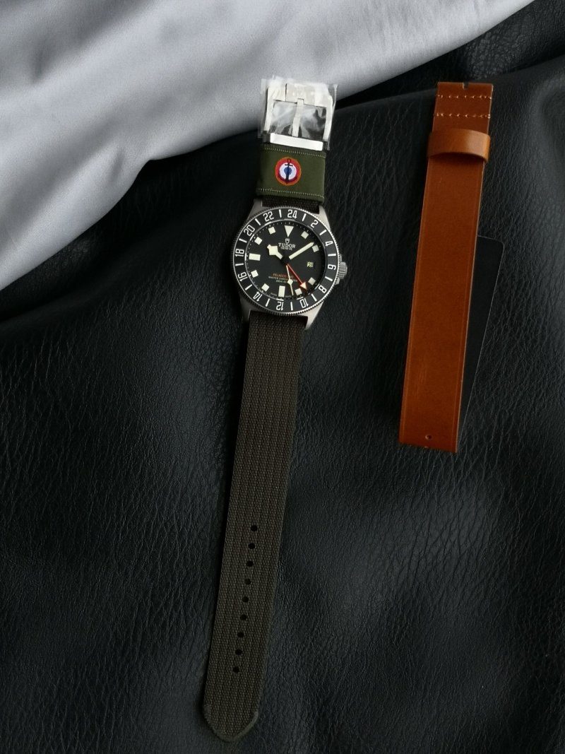 Tudor Greeny 42mm