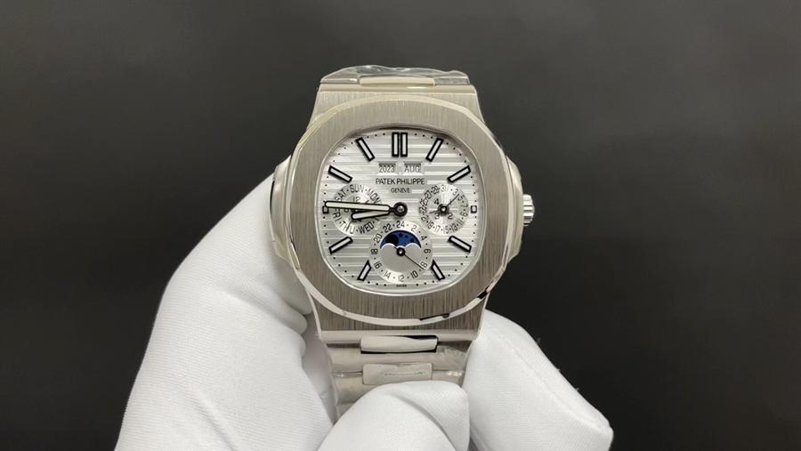 Patek Philippe Nautilus/40mm