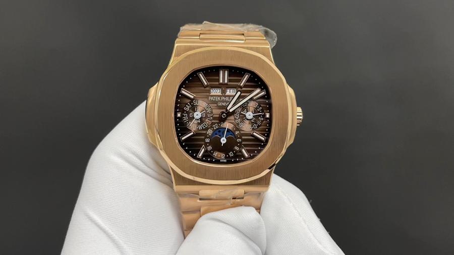Patek Philippe Nautilus/40mm