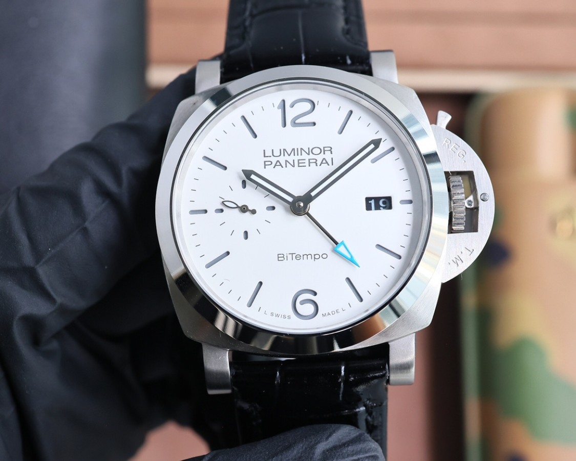 Panerai Luminor 44mm