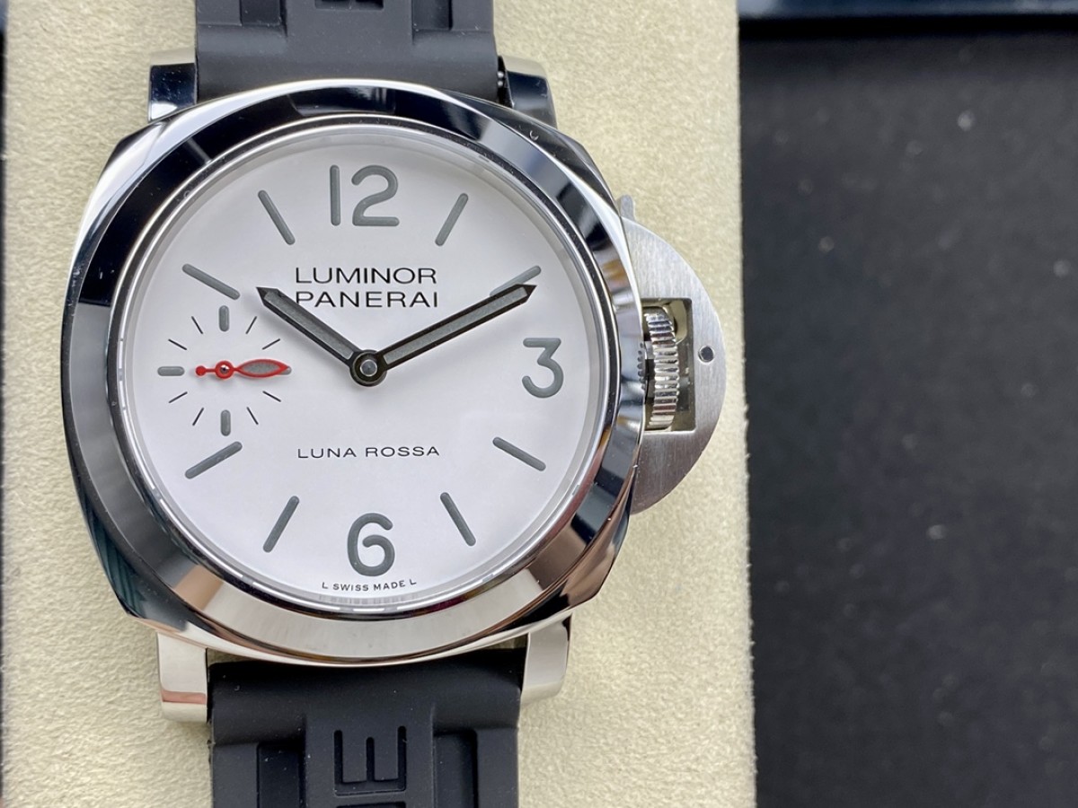 Panerai Luminor 44mm