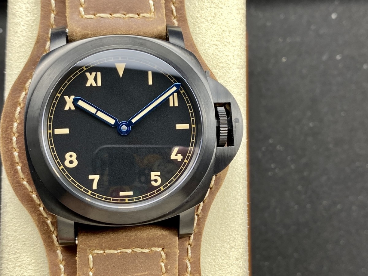 Panerai Luminor 44mm